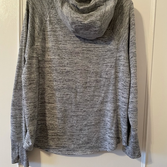 Athlete Pullover Hoody - Picture 2 of 8